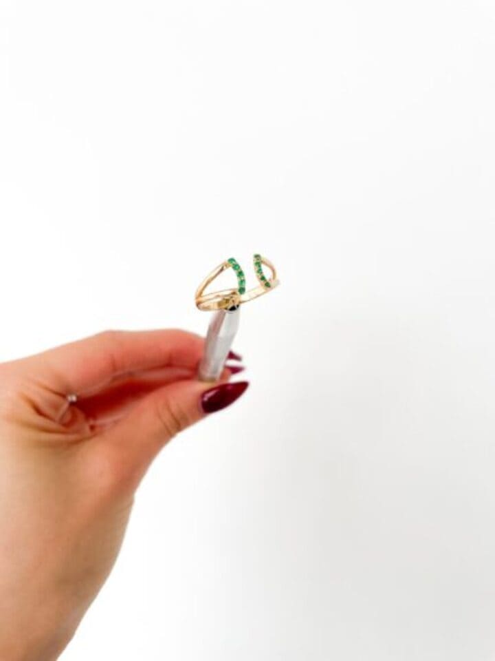 Anillo en Oro con Esmeraldas Naturales | Alta Joyería Exclusiva